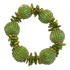 Green Glass beaded stretch bracelet gold flower bead caps green metallic chips